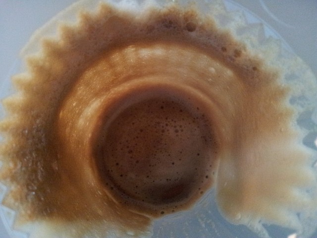 1 gobelet de caféine