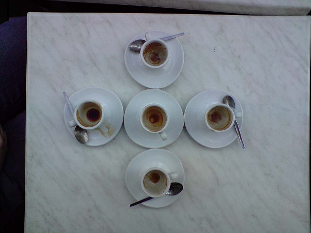 5 cafés pour la table 13 ! 5