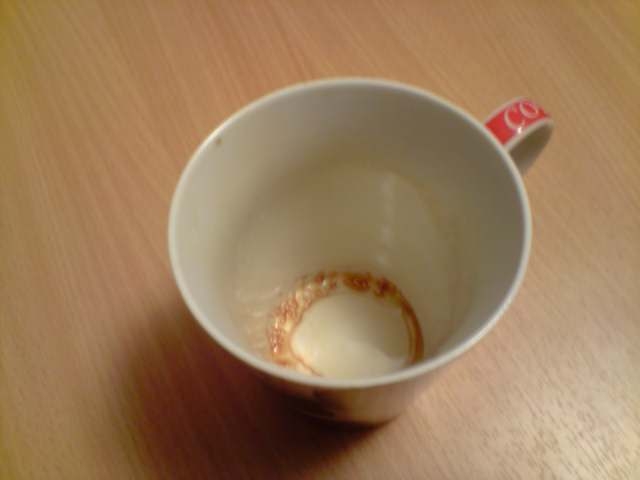 Dépôt de café bouillonnant. 